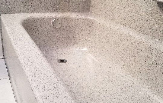 bathtub-resurfacing